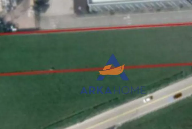 Truall ose Toke ne Tirane - 406,700 Euro