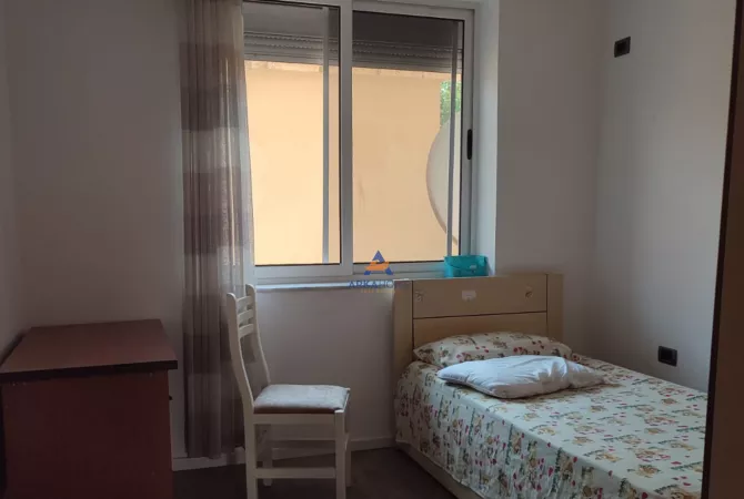 Appartamento in vendita a Tirana 2+1, Arredato