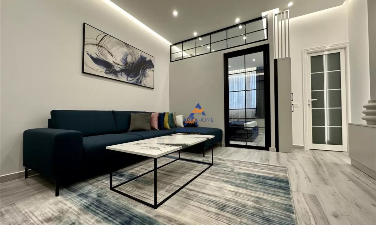 Appartamento in vendita a Tirana 1+1, Arredato