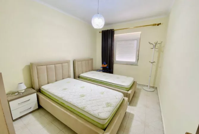 Shtepi me qera Apartament ne Tirane, 2+1, Mobilimi E mobiluar, Pagesa 700  Euro.