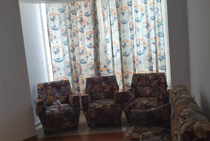 Shtepi me qera Apartament ne Tirane, 3+1, Mobilimi E mobiluar, Pagesa 800  Euro.