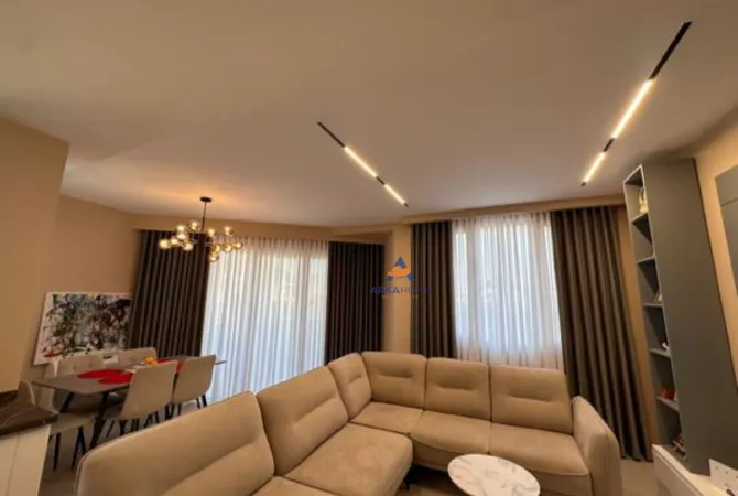 House for Rent 2+1 in Tirana - 800 Euro