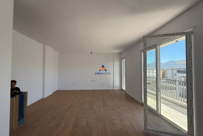 JEPET ZYRE ME QERA 116M2 "TE UNIVERS CITY,PRANE QTU" 550 EURO