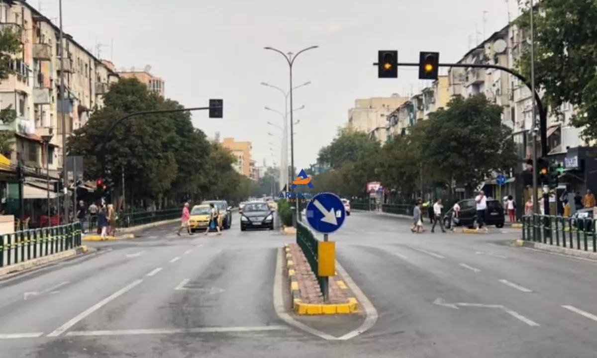 JEPET ME QERA AMBIENT BIZNESI 50M2 