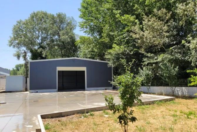 Ambient biznesi me qera 4+1 ne Tirane - 1,500 Euro