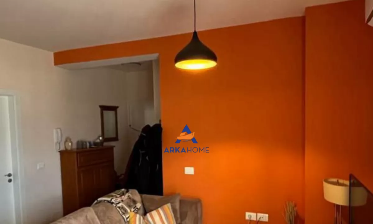 Appartamento in vendita a Tirana 2+1, Arredato
