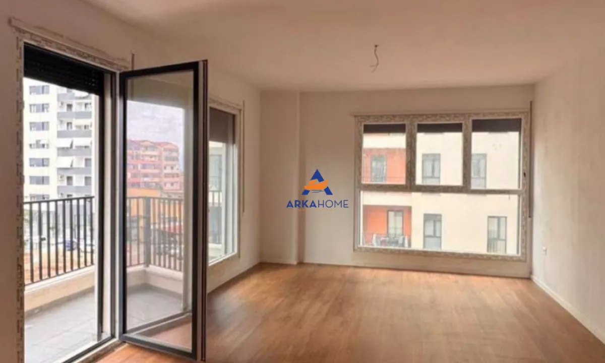 JEPET ZYRE ME QERA 100M2 "PRANE TRIO TOWERS,DON BOSKO" 600 EURO