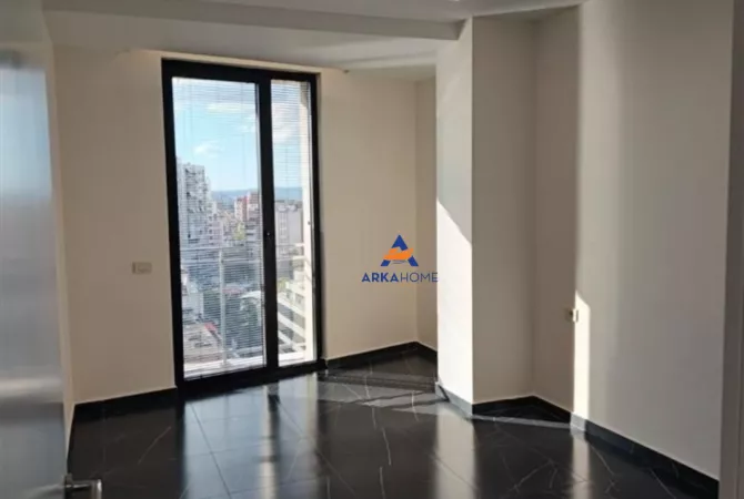 Ambient biznesi me qera 3+1 ne Tirane - 550 Euro