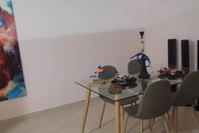 Appartamento in vendita a Tirana 1+1, Arredato