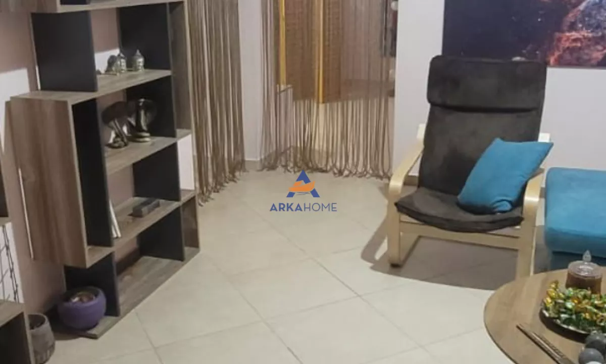 Appartamento in vendita a Tirana 1+1, Arredato