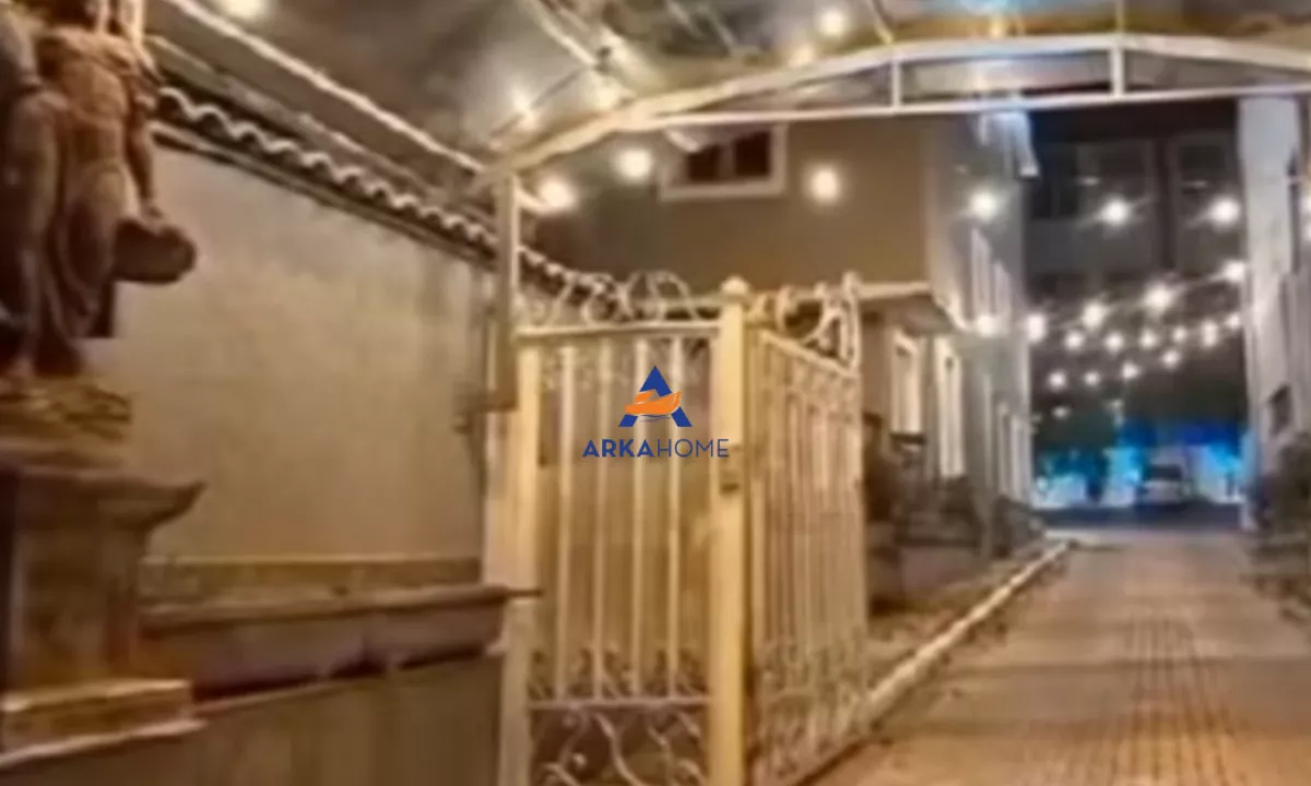 SHITET HOTEL 900 M2 "TE ALI DEMI" 1.400.000 EURO