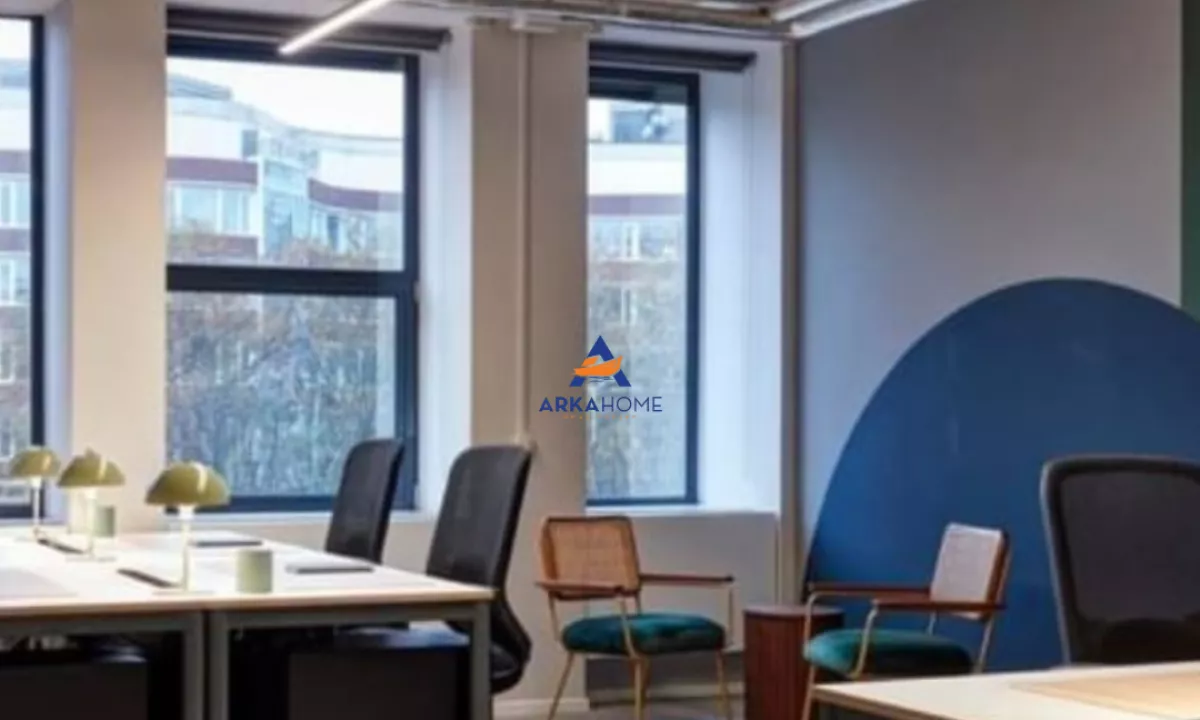 JEPET ME QERA AMBIENT BIZNESI 140M2 "TE RRUGA ALI SHEFQETI, FRESK" 1400 EURO