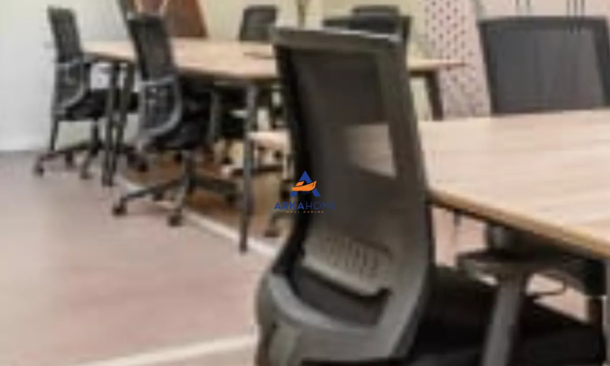 JEPET ME QERA AMBIENT BIZNESI 55M2 "NE SHKOZE" 60.000 LEKE