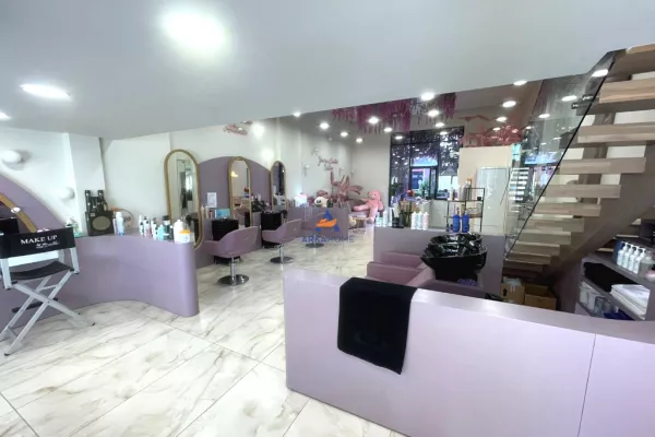 SHITET BIZNESI QENDER ESTETIKE 100M2 "GREEN CITY,UNAZA E RE" 70.000 EURO ( I DISKUTUESHEM)