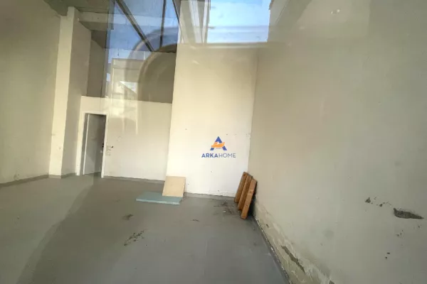 Business Property in Sale 1+1 in Tirana - 264,000 Euro