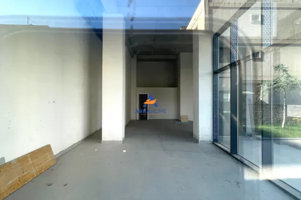 Ambient biznesi me qera 1+1 ne Tirane - 1,200 Euro