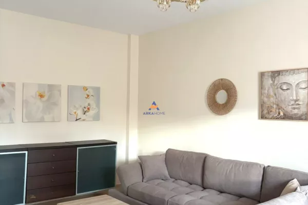 Shtepi me qera Apartament ne Tirane, 2+1, Mobilimi E mobiluar, Pagesa 600  Euro.