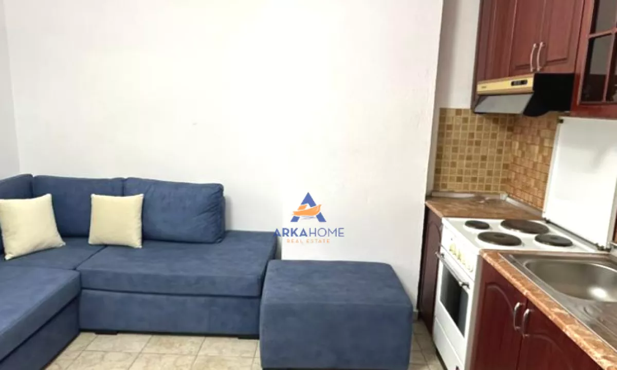 Appartamento in vendita a Durazzo 1+1, Arredato