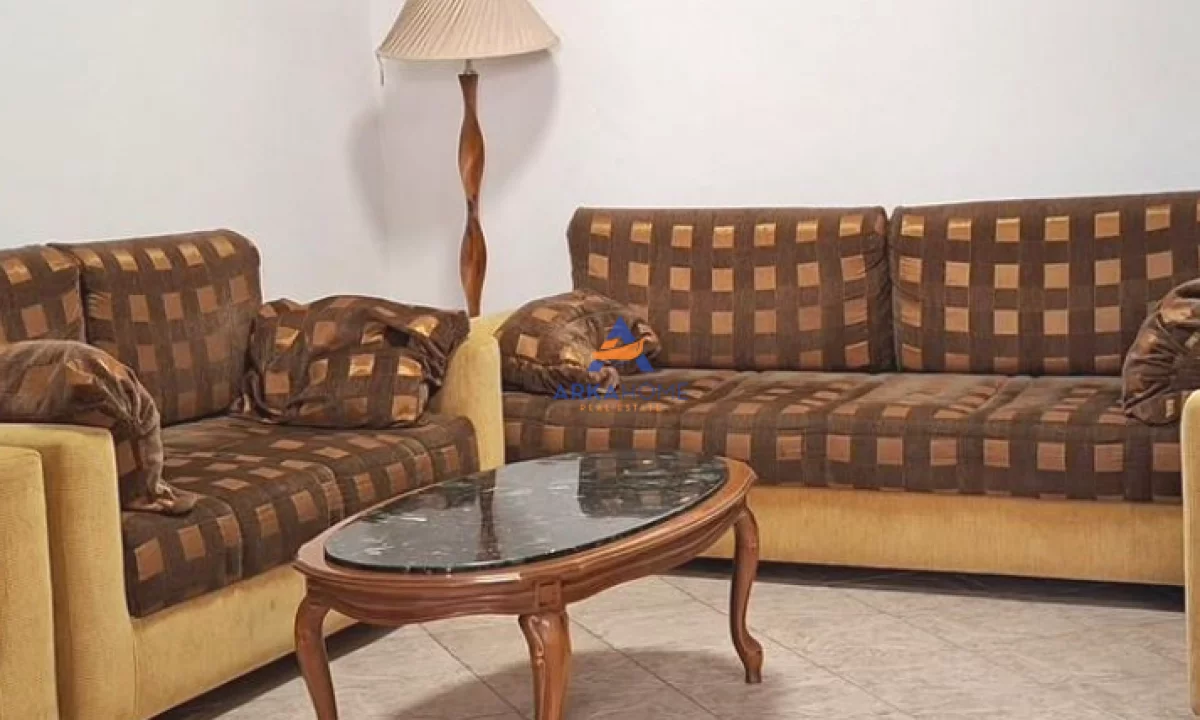 Shtepi ne shitje Apartament ne Tirane, 2+1, Mobilimi E mobiluar, Pagesa 140,000  Euro.