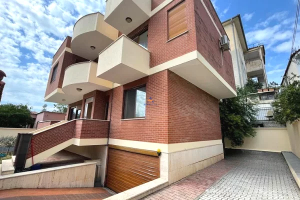 House for Rent 3+1 in Tirana - 1,200 Euro