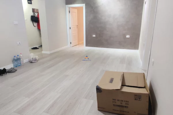 Apartment for rent in Tirana 3+1, Emty
