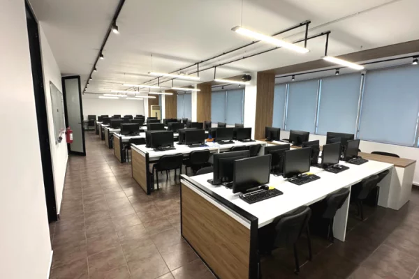 Business Property in Sale 3+1 in Tirana - 17,000 Euro