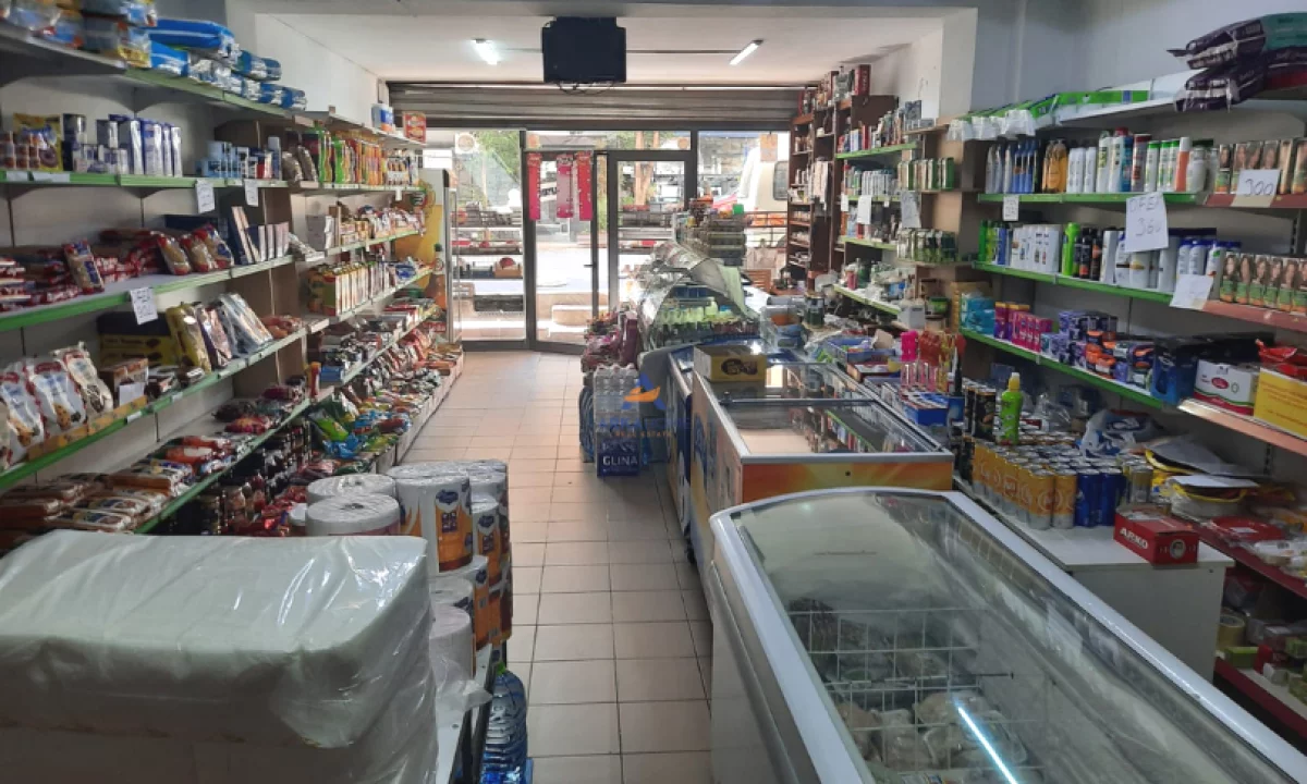 JEPET AMBIENT BIZNESI ME QERA 80M2 "UET,PORCELAN" 60.000 LEKE