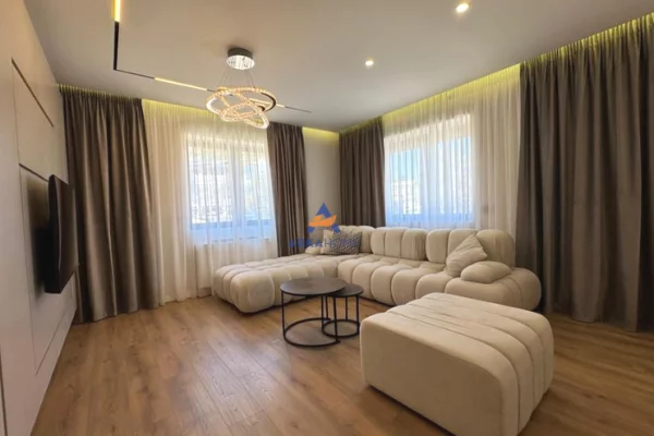 Casa in vendita 2+1 a Tirana - 300,000 Euro