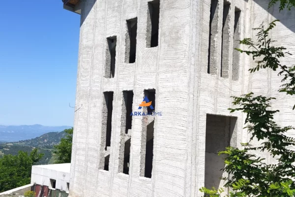 SHITET KOMPLEKS TURISTIK "GJINAR, ELBASAN" 1.300.000 EURO