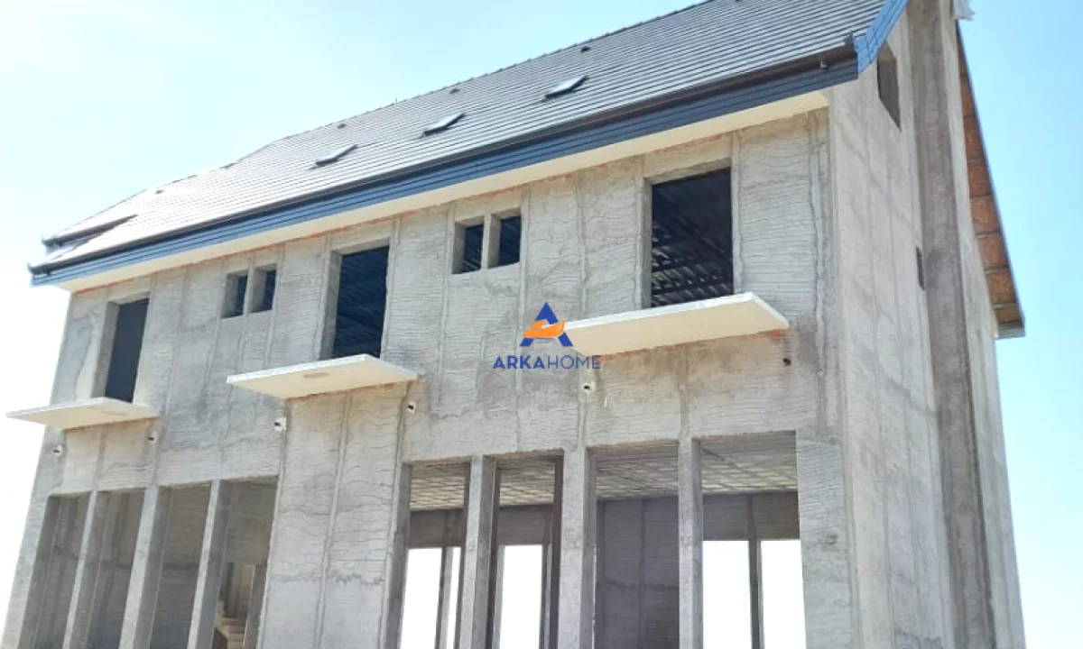 SHITET KOMPLEKS TURISTIK "GJINAR, ELBASAN" 1.300.000 EURO