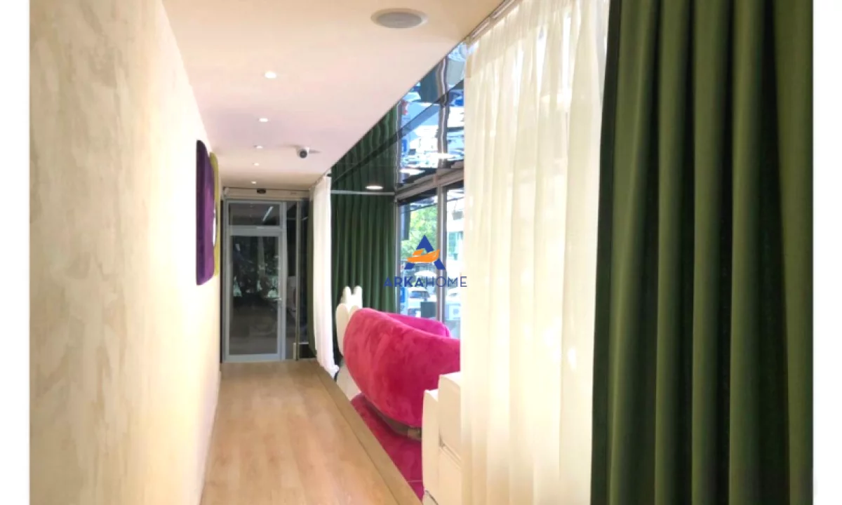 JEPET BIZNES ME QERA 96M2 "NE BLLOK" 2000 EURO