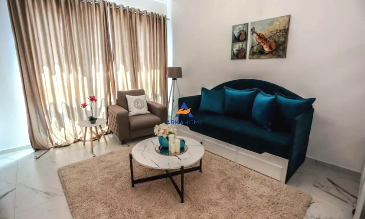 Shtepi ne shitje Apartament ne Tirane, 1+1, Mobilimi E mobiluar, Pagesa 2,250,000  Euro.