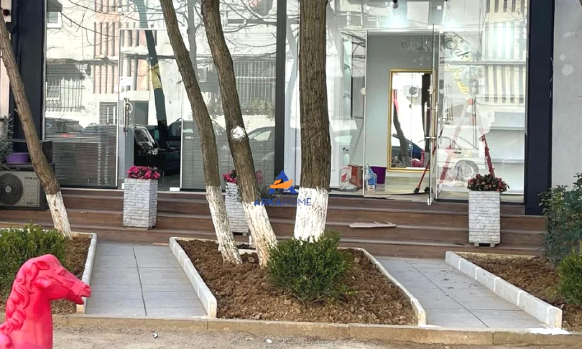 SHITET NJESI BIZNESI 76M2 "MYSLYM SHYRI" 345.000 EURO