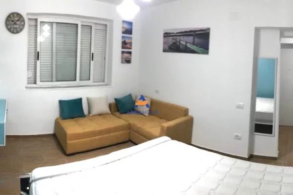 Shtepi ne shitje 1+1 ne Tirane - 55,000 Euro