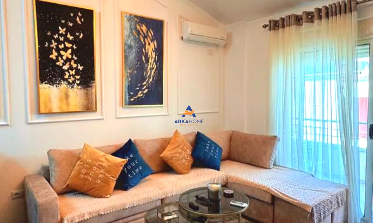Shtepi me qera Apartament ne Tirane, 1+1, Mobilimi E mobiluar, Pagesa 600  Euro.