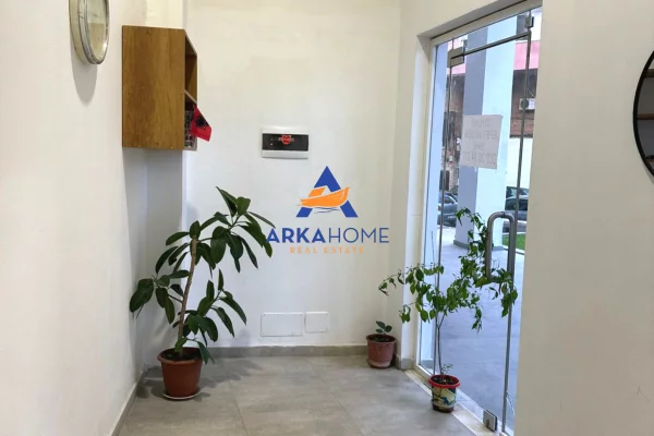 Business Property for Rent 3+1 in Tirana - 6,237 Euro