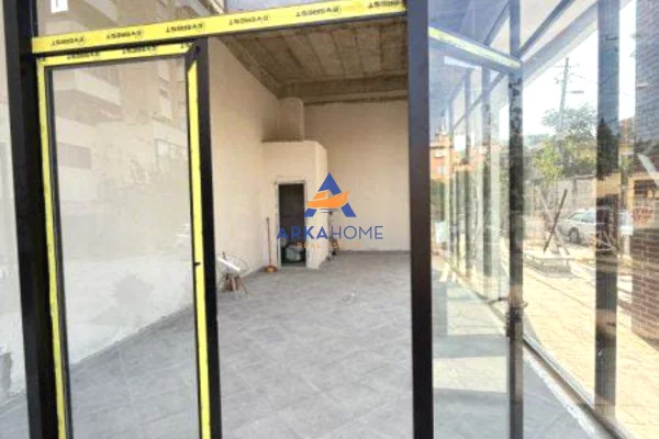 Business Property for Rent 3+1 in Tirana - 1,000 Euro