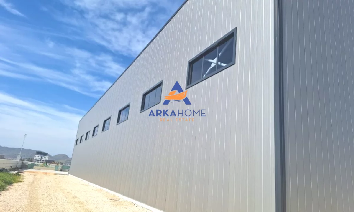 JEPET ME QERA KAPANON 1499M2 "INDUSTRIALE,SPITALL DURRES" 4.500 EURO