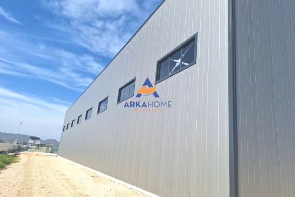 Business Property for Rent 4+1 in Durres - 4,500 Euro