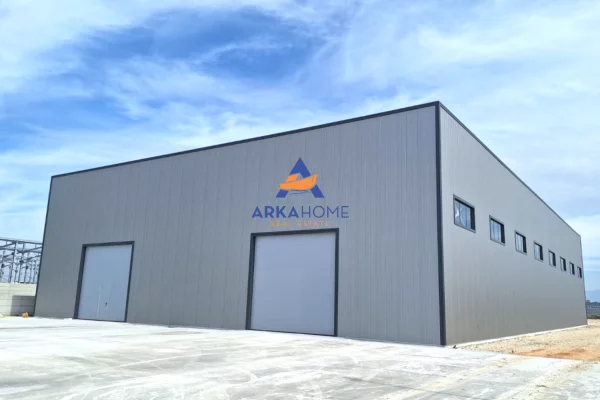 Business Property for Rent 4+1 in Durres - 4,500 Euro