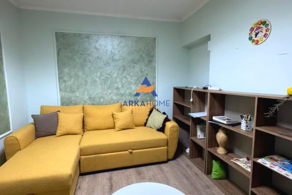 Business Property for Rent 3+1 in Tirana - 411 Euro