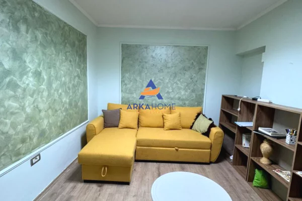 Business Property for Rent 3+1 in Tirana - 411 Euro