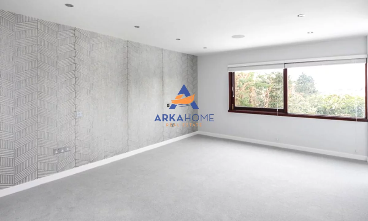 JEPET ZYRE ME QERA 50 M2 "RRUGA ODHISE PASKALI " 500 EURO