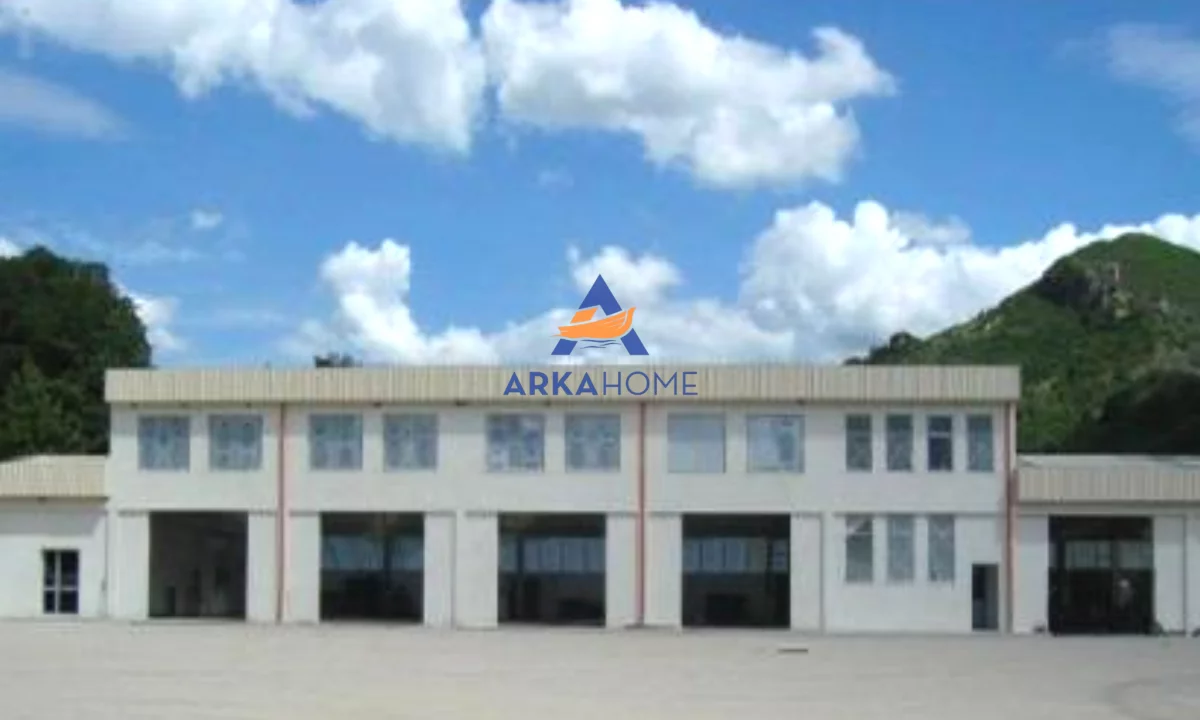 JEPET ME QERA KAPANON+TRUALL 7500 M2 "MULLET,PRANE LUMIT ERZEN" 6000 EURO