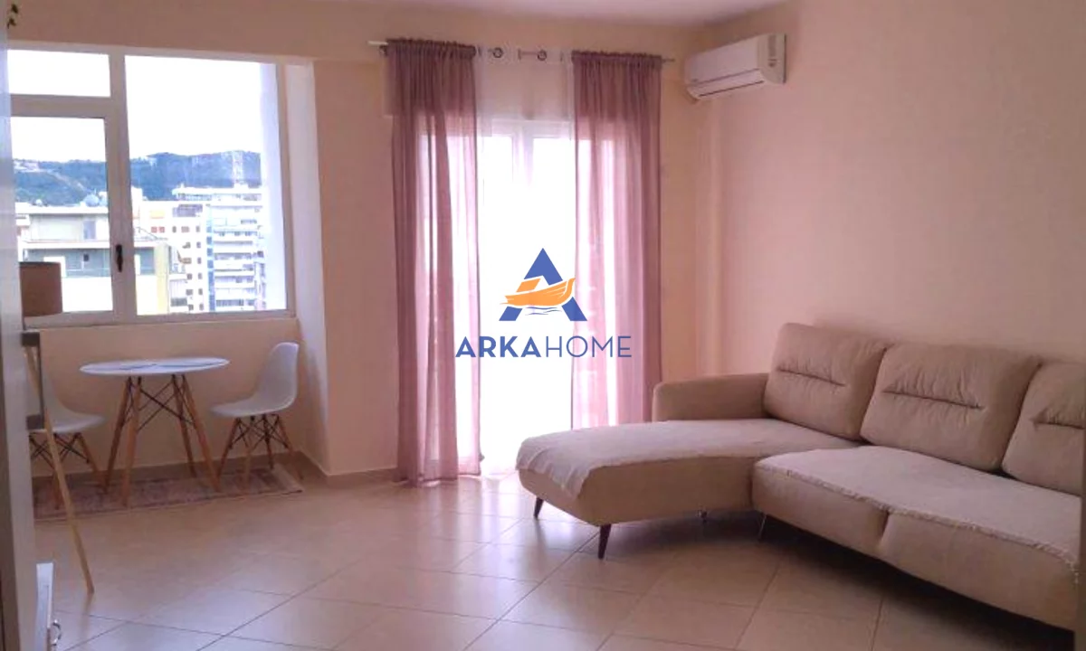 Shtepi ne shitje Apartament ne Vlore, 1+1, Mobilimi E mobiluar, Pagesa 120,000  Euro.