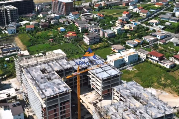 Shtepi ne shitje Apartament ne Tirane, 2+1, Mobilimi Bosh, pa mobiluar, Pagesa 95,000  Euro.