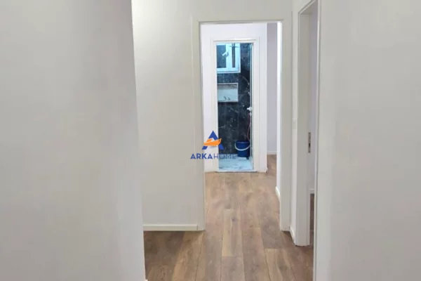 Shtepi ne shitje Apartament ne Tirane, 2+1, Mobilimi Bosh, pa mobiluar, Pagesa 218,000  Euro.