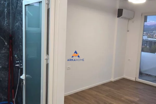 Shtepi ne shitje Apartament ne Tirane, 2+1, Mobilimi Bosh, pa mobiluar, Pagesa 218,000  Euro.