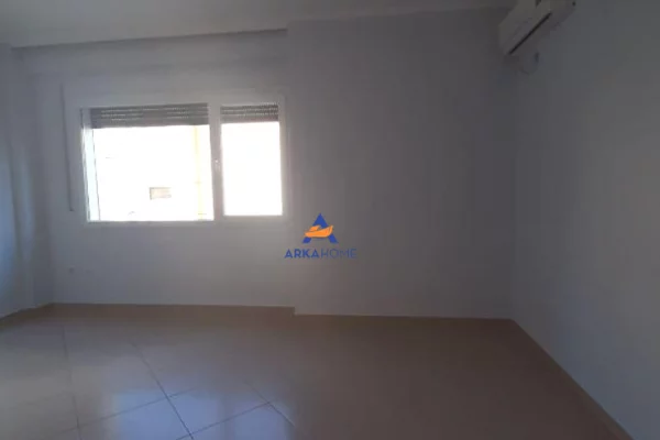 Business Property for Rent 3+1 in Tirana - 800 Euro