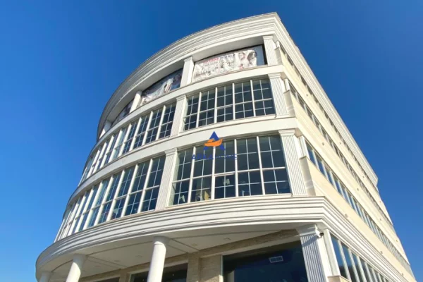 Business Property in Sale 3+1 in Tirana - 1,110,000 Euro